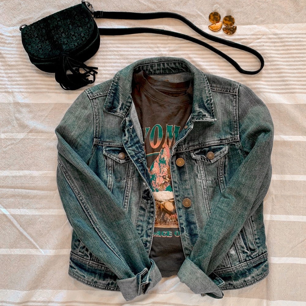 🦋AE | Cropped Denim Jacket